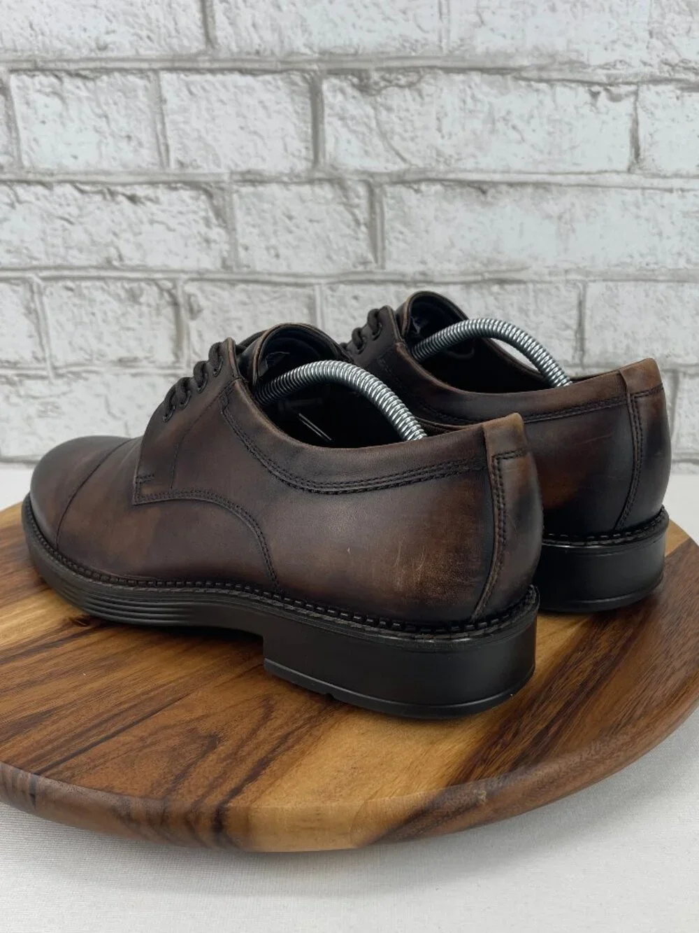 Ecco Newcastle Cap Toe Tie Oxford Mens 10/44 Brown Full Grain Leather Shoes